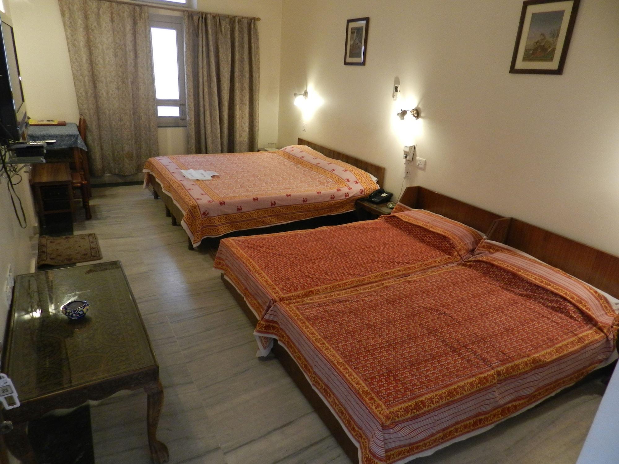 Tara Niwas Hotel Jaipur Buitenkant foto
